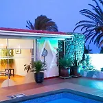 Madora - Private Pool, Amazing Garden, Sea View, Quiet Location Тиас