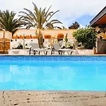 Вилла Madora - Private Pool, Amazing Garden, Sea View, Quiet Location