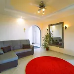 Вилла Madora - Private Pool, Amazing Garden, Sea View, Quiet Location