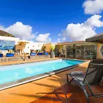 Madora - Private Pool, Amazing Garden, Sea View, Quiet Location