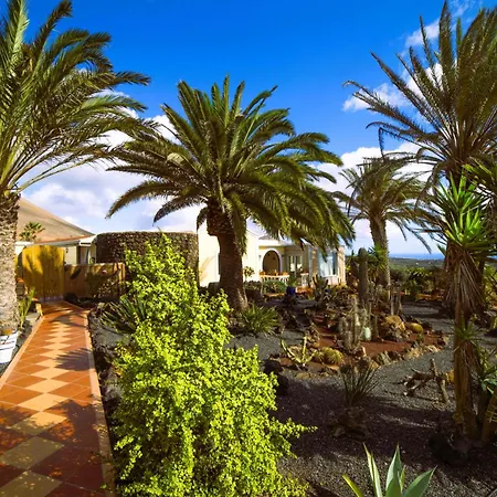 Вилла Madora - Private Pool, Amazing Garden, Sea View, Quiet Location *