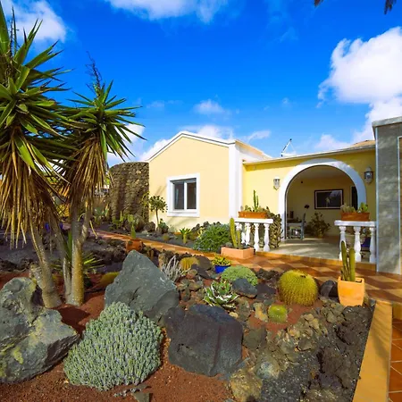 Madora - Private Pool, Amazing Garden, Sea View, Quiet Location * Тиас